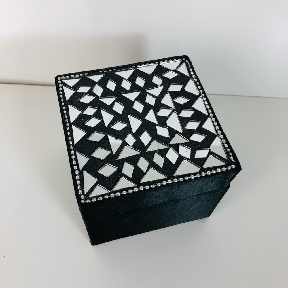NWT Mexicali Blues Glitter Bindi Jewelry Box, Black Satin, 3x3x3 inches